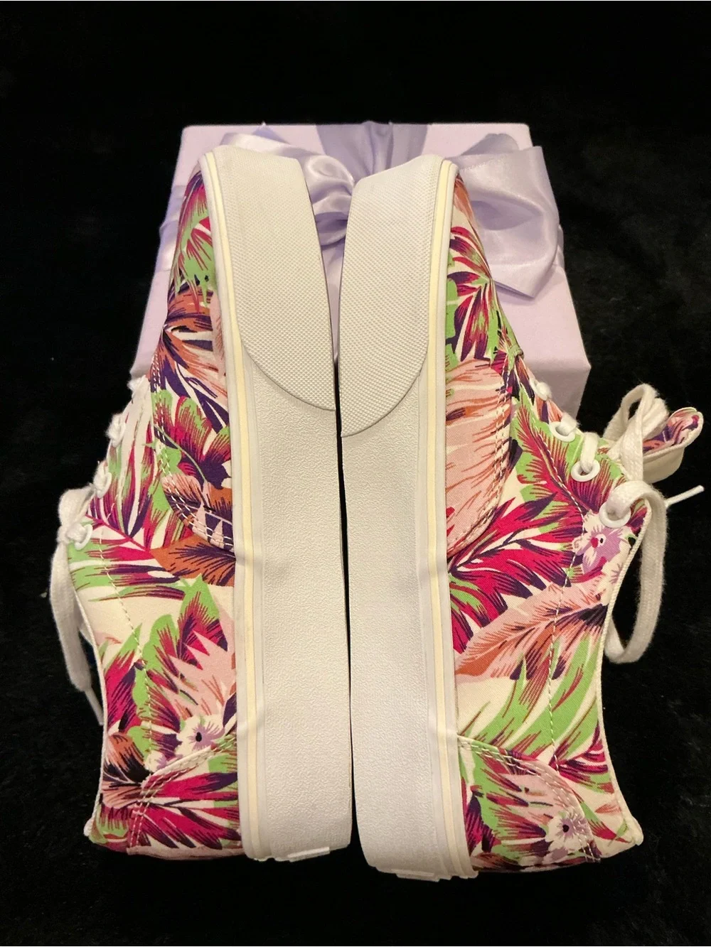 Vans Women's Tropical Print Canvas Platform Sneakers - Size 8